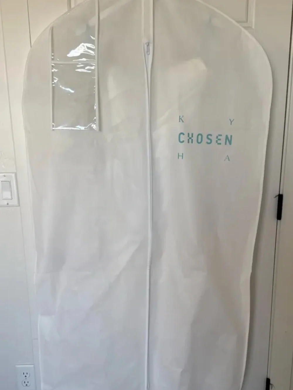 Choosen By Khya Spencer
Wedding Gown Strapless white - Picture 5 of 5